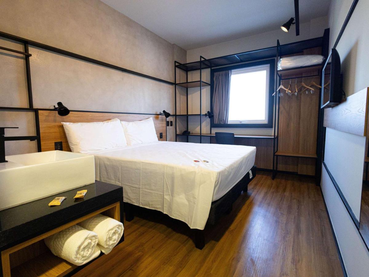 ホテル Ibis Barra do Garças エクステリア 写真